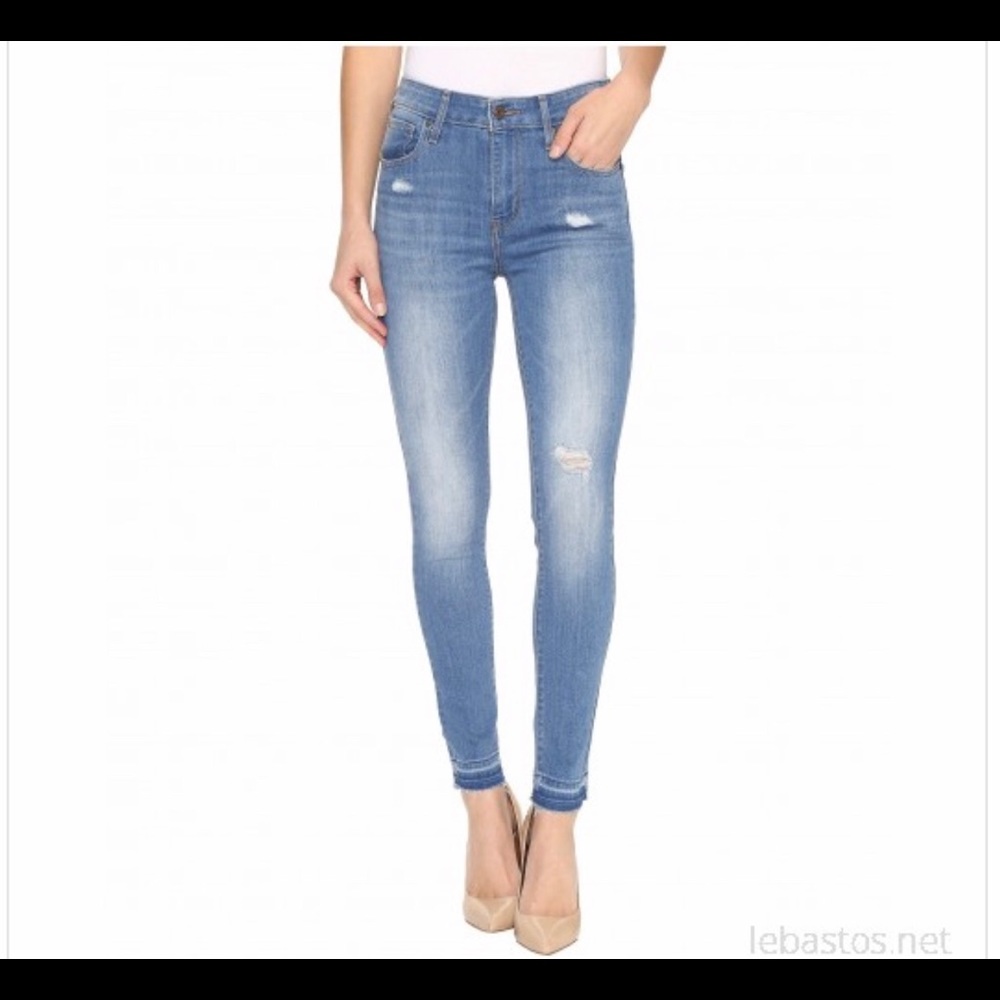 Levi’s high rise skinny jeans